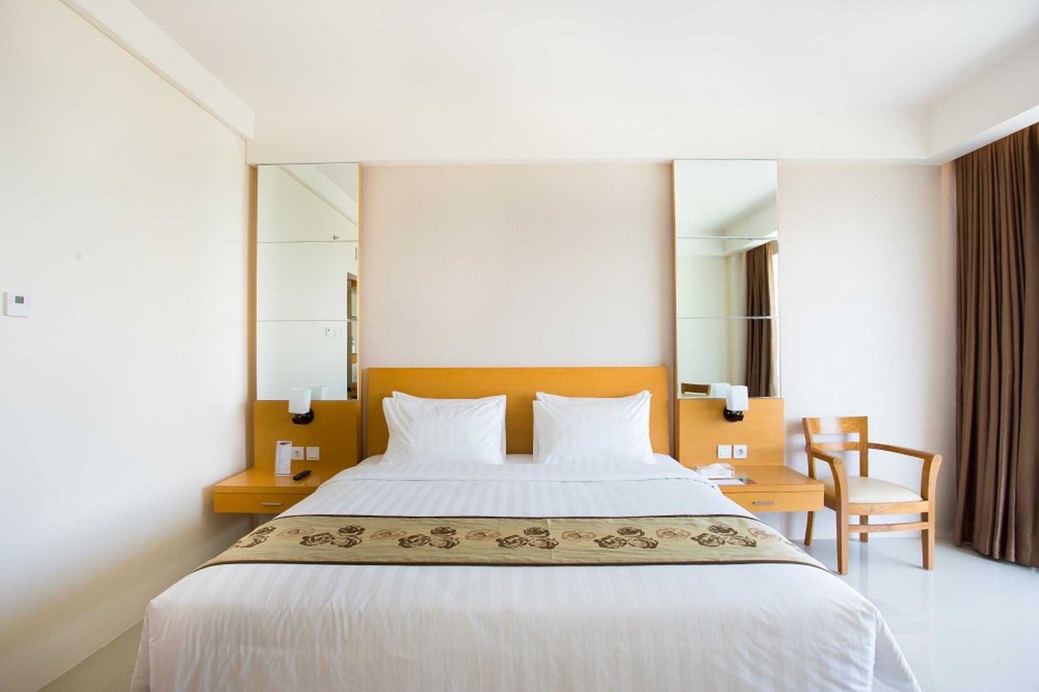 Golden Palace Hotel Lombok Матарам Екстериор снимка